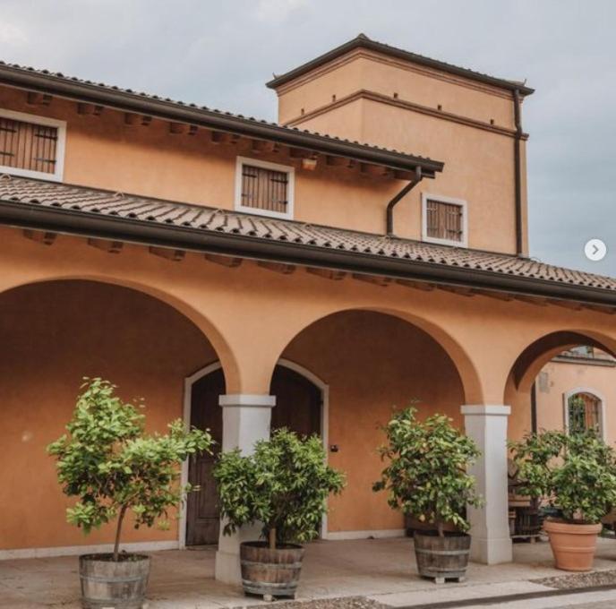 Agriturismo Valentina Cubi 弗马尼 外观 照片
