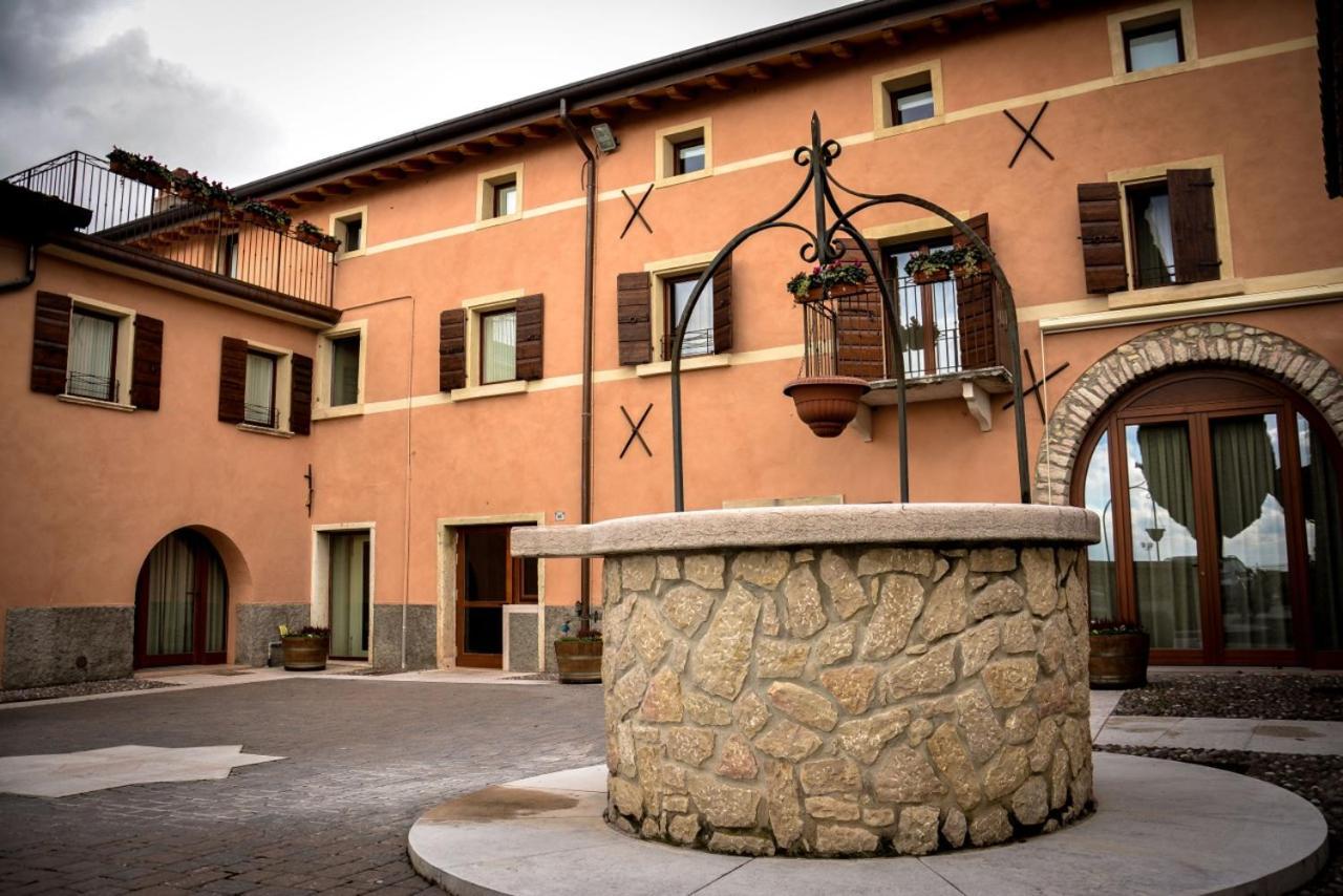 Agriturismo Valentina Cubi 弗马尼 外观 照片