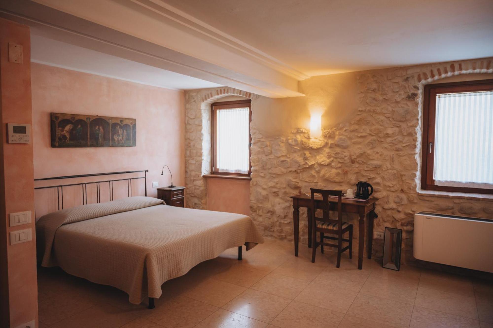 Agriturismo Valentina Cubi 弗马尼 外观 照片