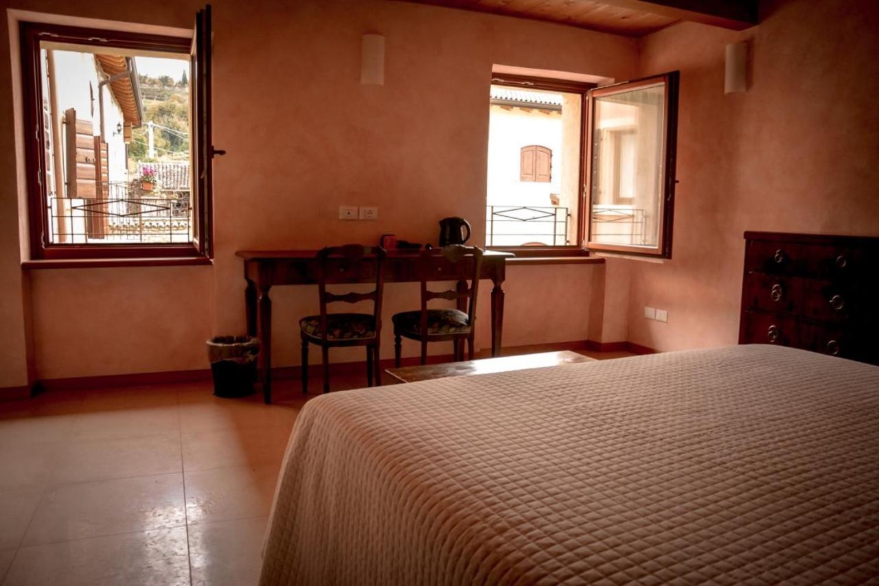 Agriturismo Valentina Cubi 弗马尼 外观 照片